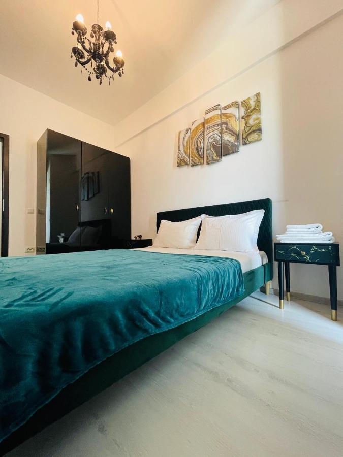 Family Apartment Near Palas Mall Iasi Esterno foto